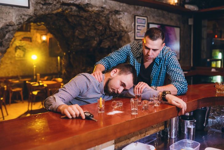 Il binge drinking è la stessa cosa dell'alcolismo? 13