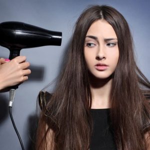 10 trattamenti per capelli secchi