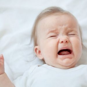 10 Sintomi e trattamenti delle convulsioni febbrili 10 Sintomi e trattamenti delle convulsioni febbrili