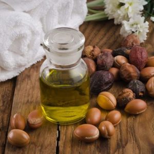 Benefici nutrizionali e topici dell’olio di Argan