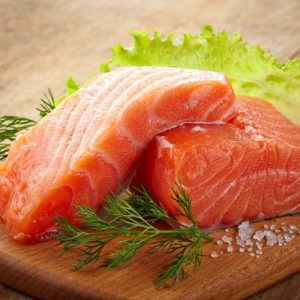 10 sorprendenti benefici del salmone per la salute