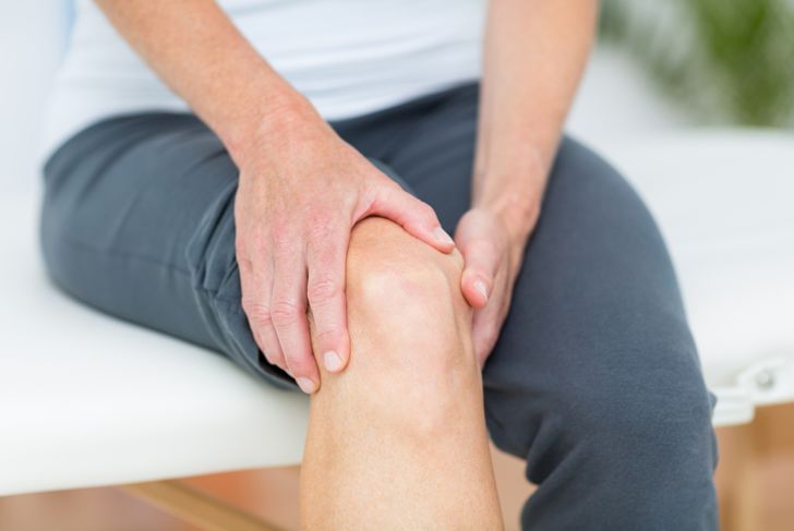 10 rimedi per il dolore al ginocchio 1