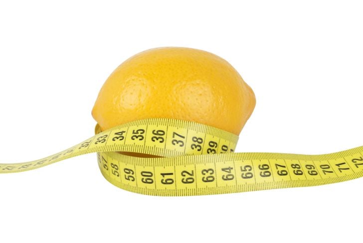 17 benefici dell'acqua e limone per la salute 3