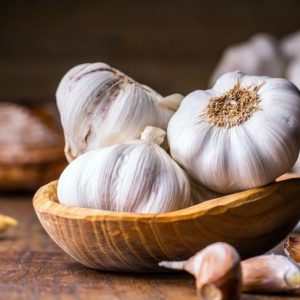 12 benefici dell’aglio per la salute