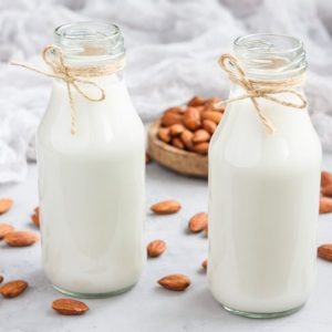 10 benefici del latte di mandorla per la salute 10 benefici del latte di mandorla per la salute