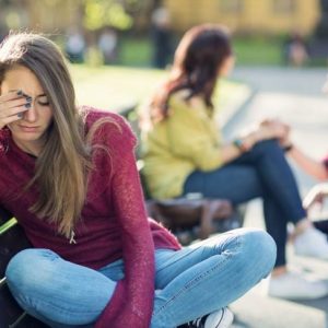 Congiuntivite allergica: Cause, sintomi e trattamenti Congiuntivite allergica: Cause, sintomi e trattamenti