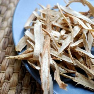 Astragalo: un’antica radice dai sorprendenti benefici per la salute Astragalo: un’antica radice dai sorprendenti benefici per la salute