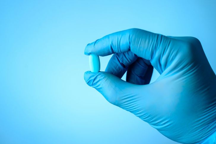 Braccialetto di allerta medica in acciaio inossidabile inciso: argento, oro e oro rosa - Italia
