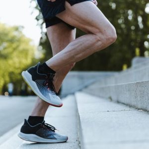 Che cos’è il ginocchio del saltatore (tendinite rotulea)?