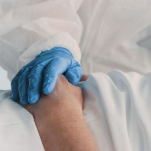 Come il sesso biologico influisce sui sintomi e sugli esiti della COVID-19 Come il sesso biologico influisce sui sintomi e sugli esiti della COVID-19