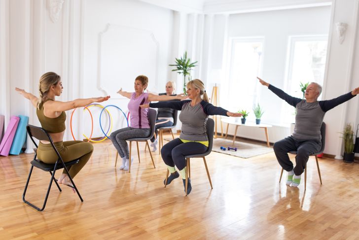 Gli esercizi da seduti che possono dare il via alla vostra routine di allenamento 3