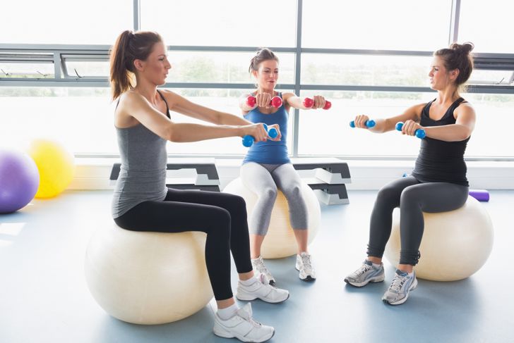 Gli esercizi da seduti che possono dare il via alla vostra routine di allenamento 7