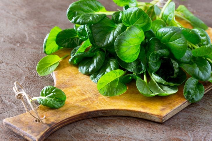 10 benefici per la salute del cibo delle meraviglie: gli spinaci 15