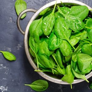 10 benefici per la salute del cibo delle meraviglie: gli spinaci 10 benefici per la salute del cibo delle meraviglie: gli spinaci