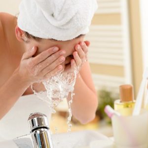 15 modi migliori per prevenire l’acne: evitate i focolai con questi consigli!