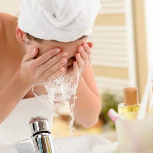15 modi migliori per prevenire l’acne: evitate i focolai con questi consigli! 15 modi migliori per prevenire l’acne: evitate i focolai con questi consigli!