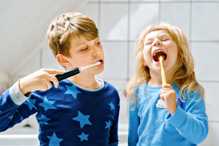 Che cosa fare quando i bambini non vogliono lavarsi i denti? 17