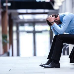 15 Fattori scatenanti l’emicrania: Cosa provoca l’emicrania? 15 Fattori scatenanti l’emicrania: Cosa provoca l’emicrania?