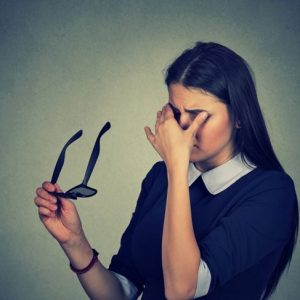 Che cos’è l’emicrania oculare? Che cos’è l’emicrania oculare?